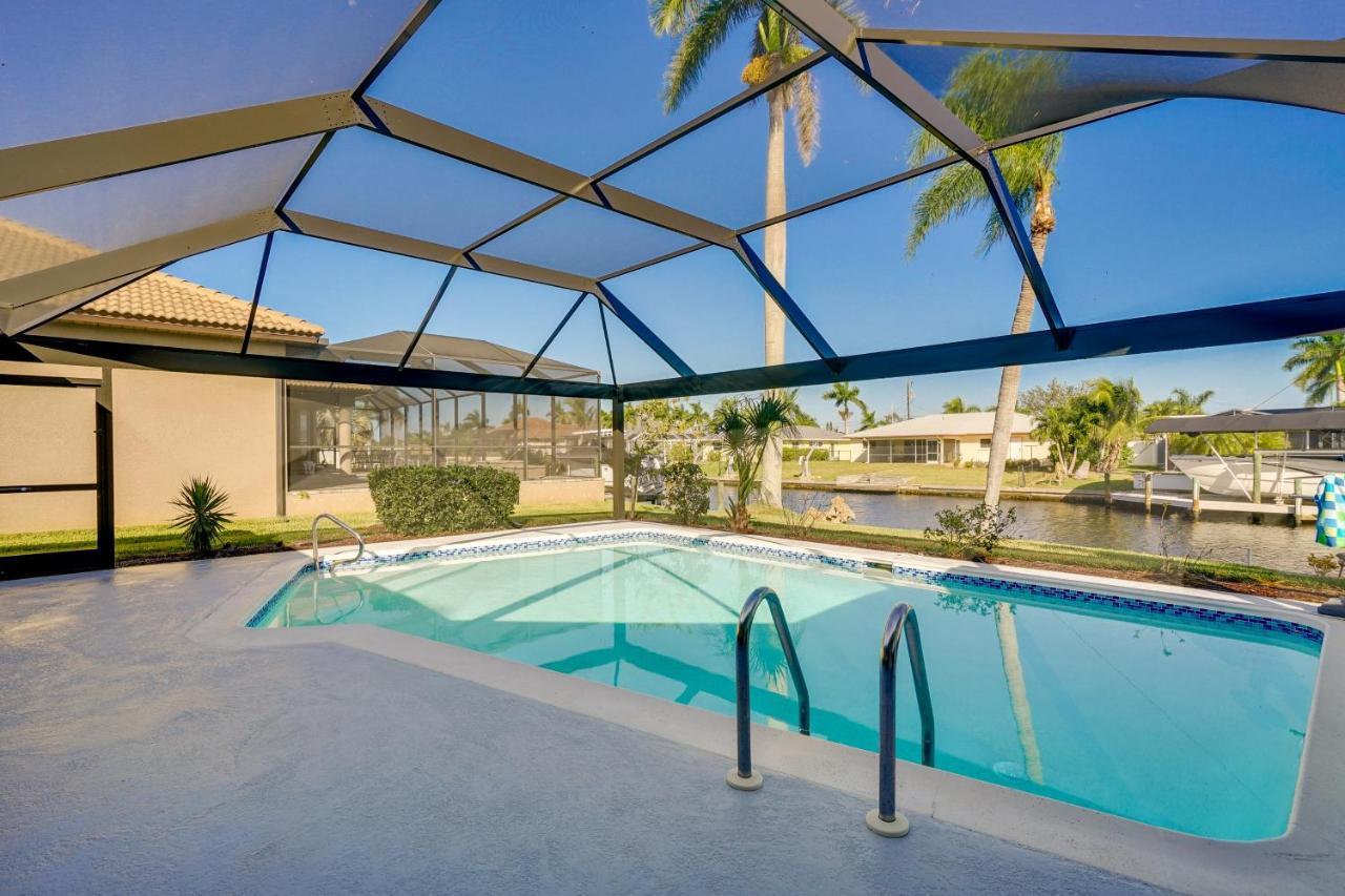 Waterfront Cape Coral Home With Private Pool! ภายนอก รูปภาพ